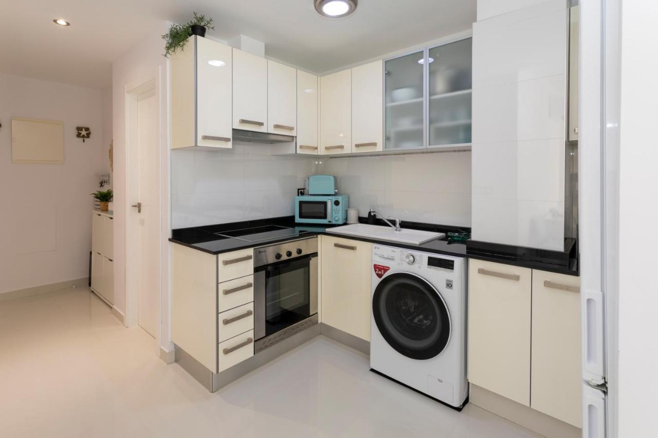 Becalp, Estudio En El Centro, By Bookindenia Apartment