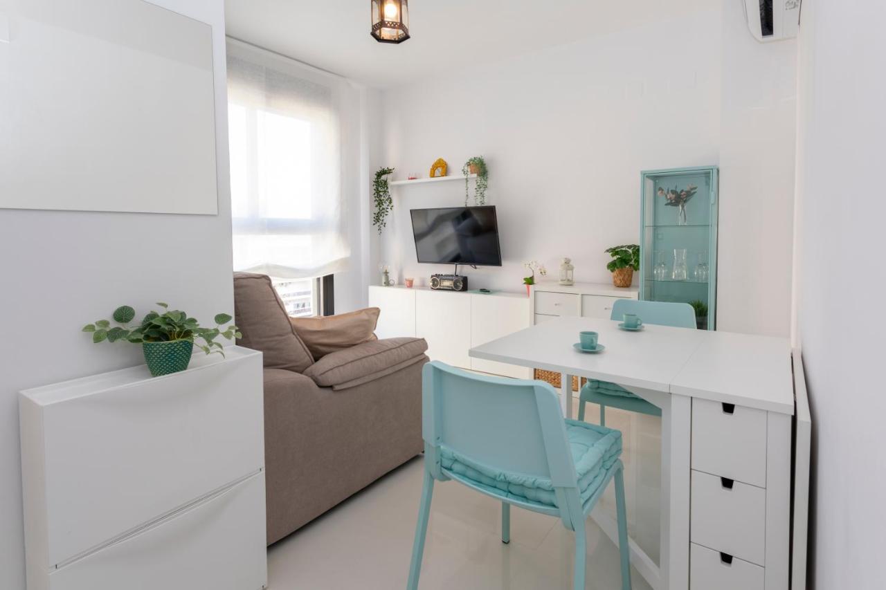Becalp, Estudio En El Centro, By Bookindenia Denia