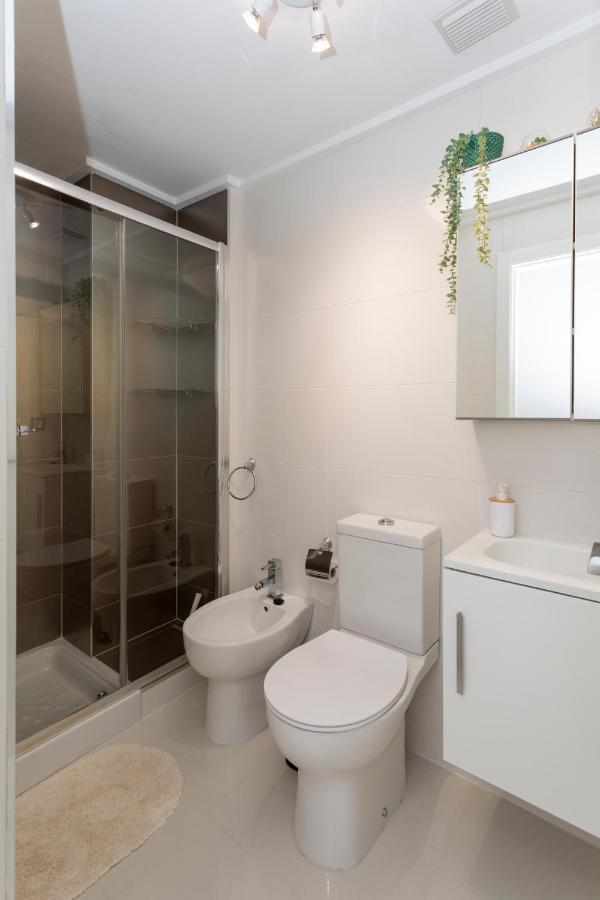 Apartment Becalp, Estudio En El Centro, By Bookindenia *